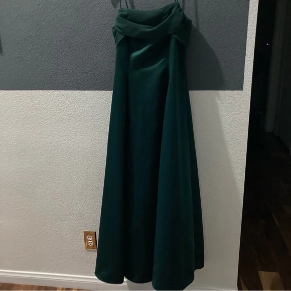 BETSY & ADAM Women's Formal Dress Hunter Green Size 8 - Picture 3 of 10